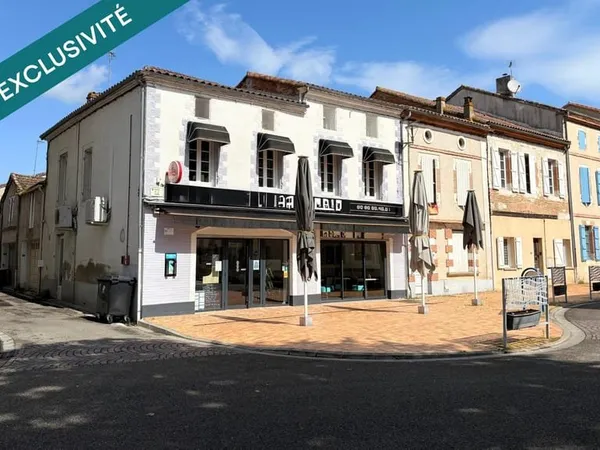 Bâtiment mixte  Emplacement stratégique à Valence-d'Agen