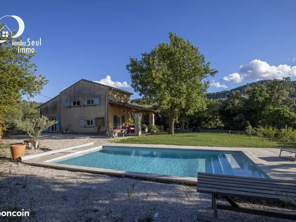 Maison 6 pièces 145 m²