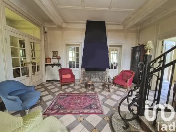 Maison 20 pièces 315 m²