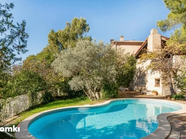 Maison/Villa T6 de 183 m2 à Aix-en-Provence 13090
