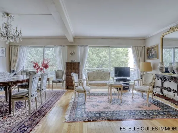 Appartement 5 pièces 104 m²