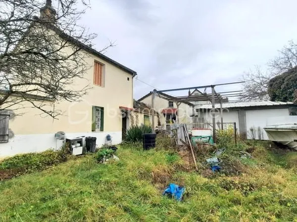 JOIGNY, proche marché