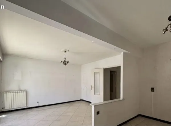 T3 Appartement Salon de Provence Proche IUT