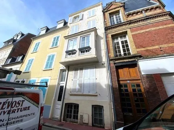 Studio 1 pièce 24 m²