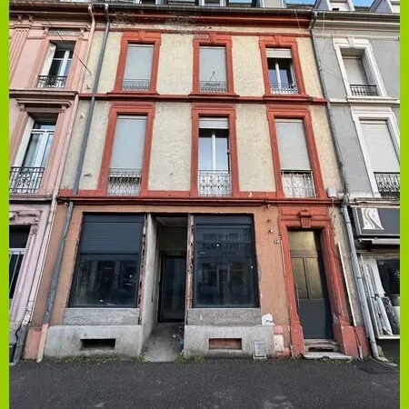 Immeuble à rénover 3 appts F3/F4 + 1 local commercial Mulhou