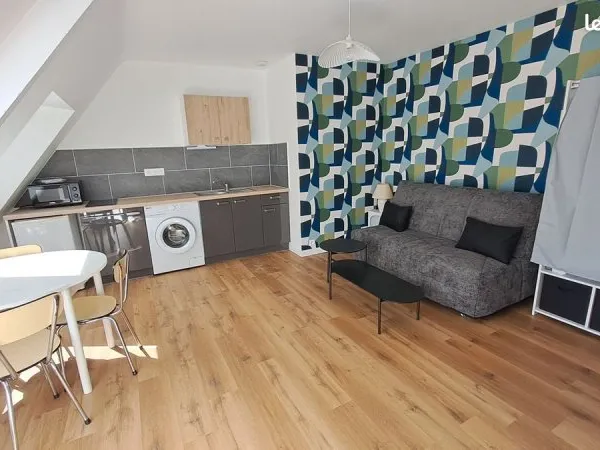 Studio meuble a louer 490.00 cc