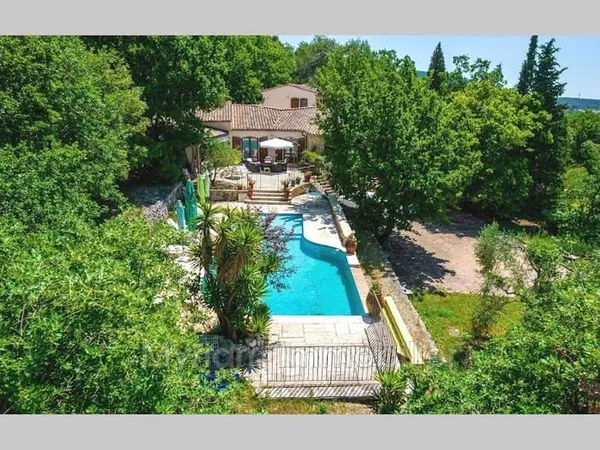 Maison 6 pièces 200 m²