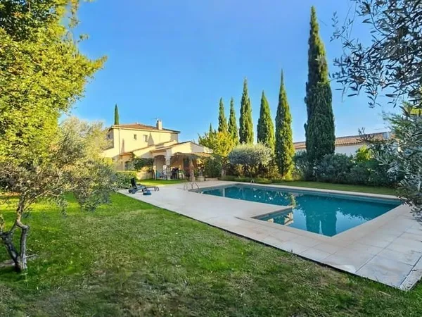 Maison 6 pièces 150 m²