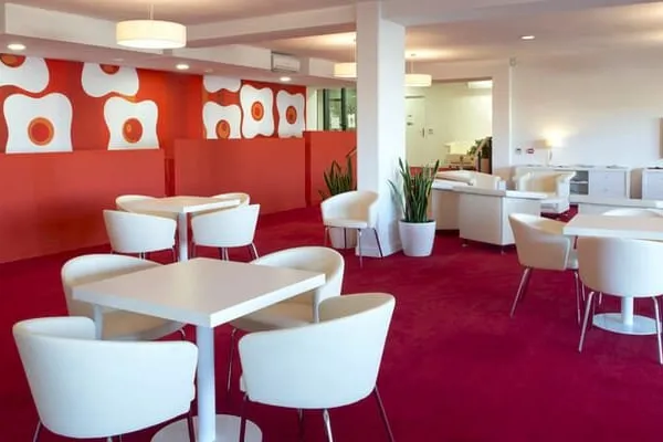 Magnifique Appartement T3 Résidence Seniors SENIORIALES Marseille en étage élevé