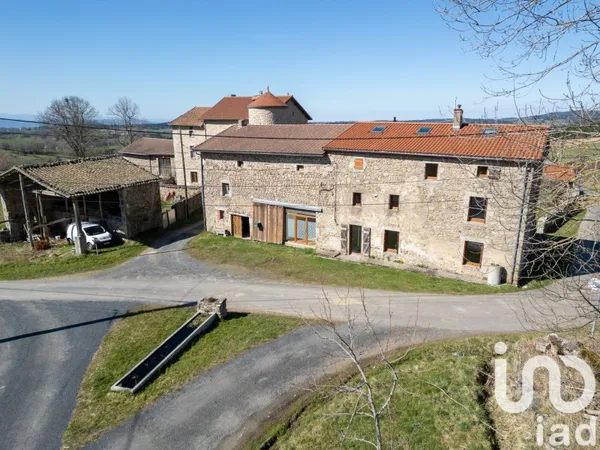 Maison 8 pièces 216 m²