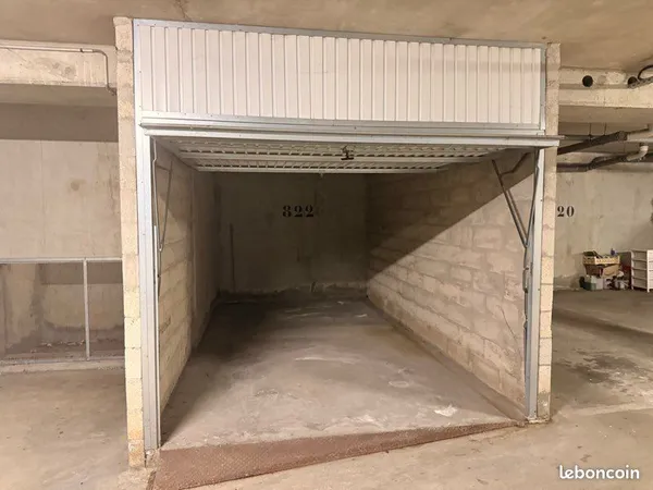 Box dans sous sol sécurisé