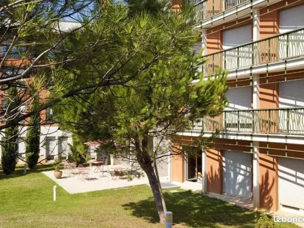 Studio 1 pièce 21 m²