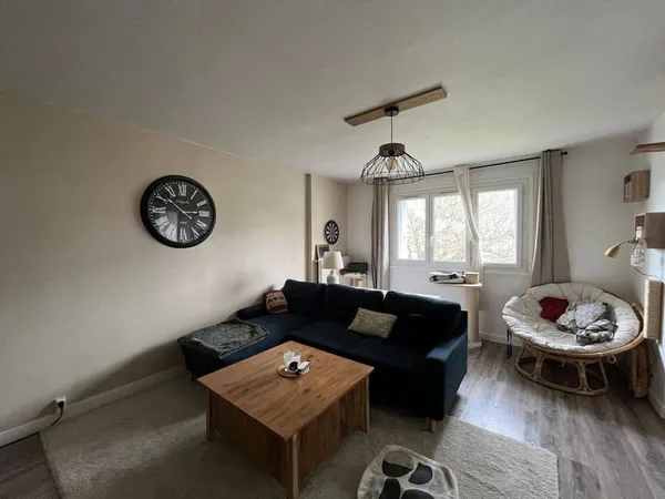 Appartement 1 pièce 75 m²