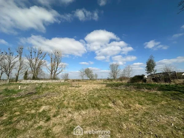 Terrain constructible - 713m² - Monceau-le-Waast