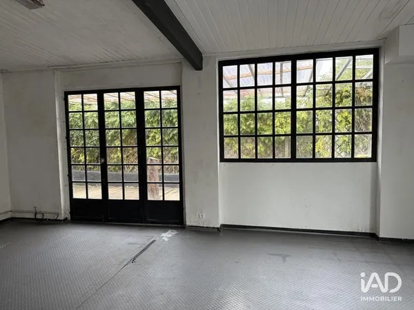 Local commercial 4 pièces 75 m²