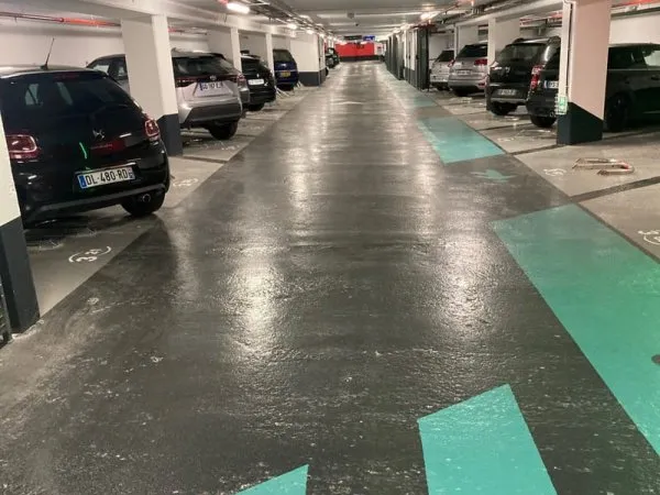 Parking 12 m²