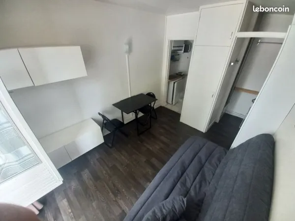 Studio meublé quartier auron/nation
