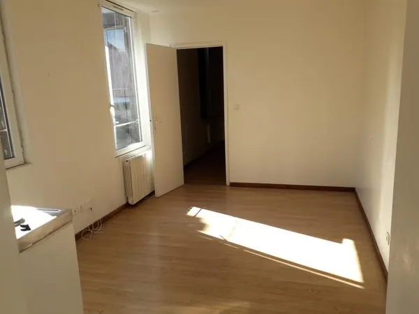 Lot de 2 appartements + Local commercial
