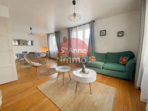 Ensemble immobilier 248m2 - local commercial - appartement - entrepot