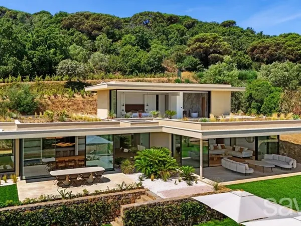 Villa contemporaine avec vue d'exception - Mer et Campagne - Proximité de Pampelonne et l'Escalet