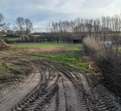 Terrain 2471 m²