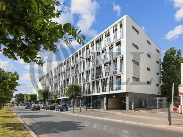 Bureaux 823 m²