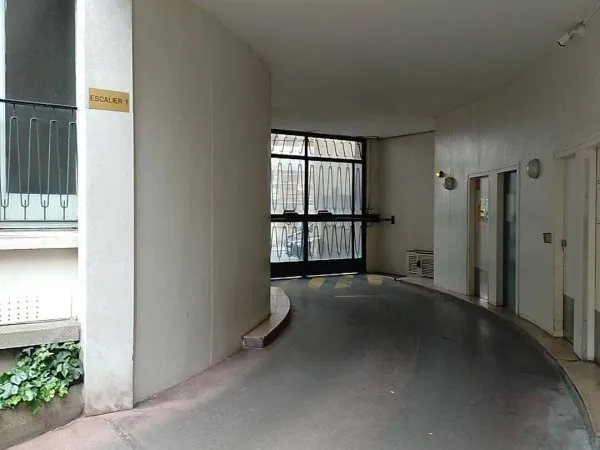 Parking 13 m²