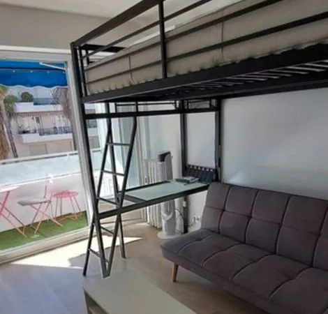 Location studio sur hyeres les palmiers