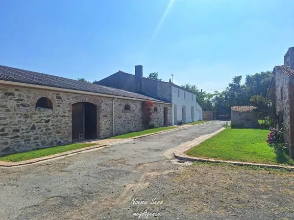 Maison 190 m², 4 chambres, 350 m² dépendances