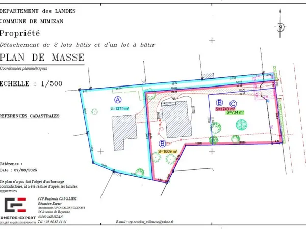Terrain 734 m²