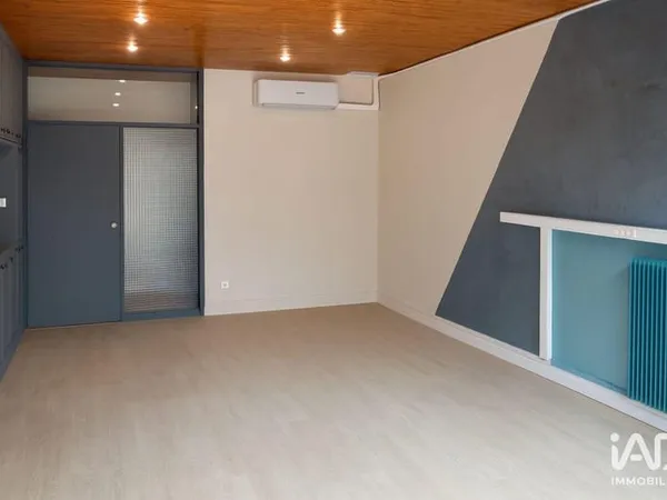 Immeuble commercial 92 m²