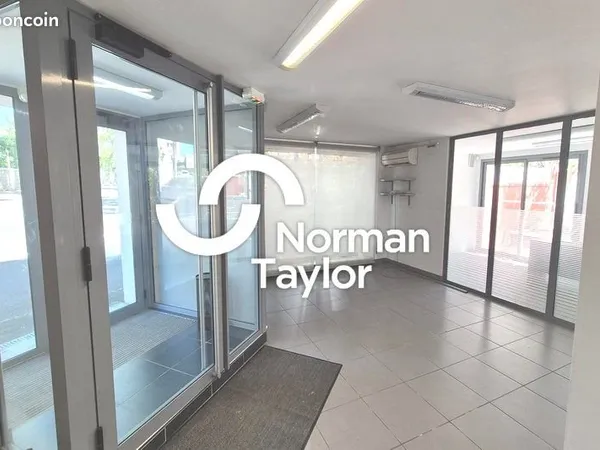 Local commercial 85 m²