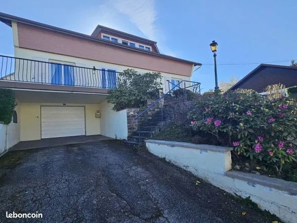 Maison 6 pièces 204 m²