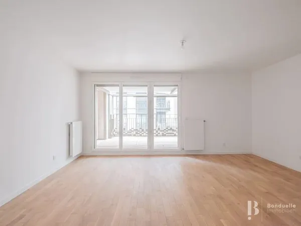 A LOUER VIDE - BEAU 4 PIECES DE 81,80 M2 - APPARTEMENT NEUF - 2EME ETAGE - BACON - PARKING - CAVE