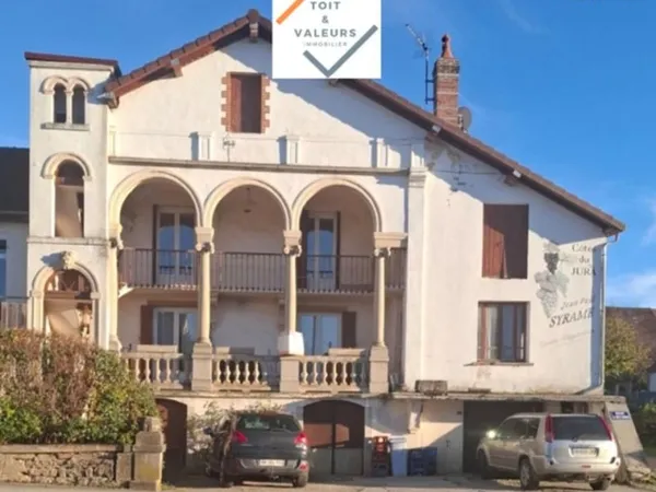 Maison 10 pièces 295 m²