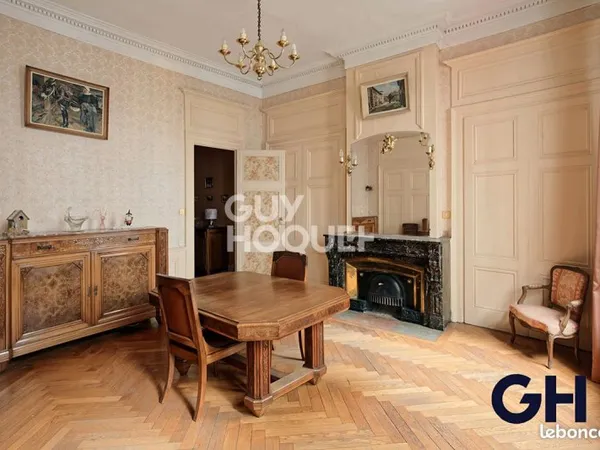 Appartement 5 pièces 100 m²