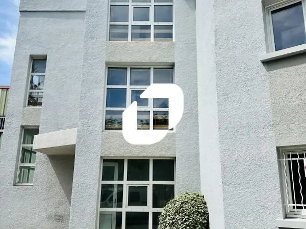 Bureau 138 m²