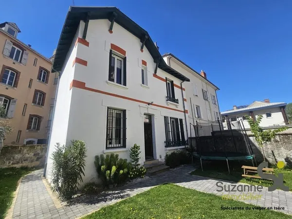 Maison centre Grenoble - Jardin + garage - Rénovée - Rue