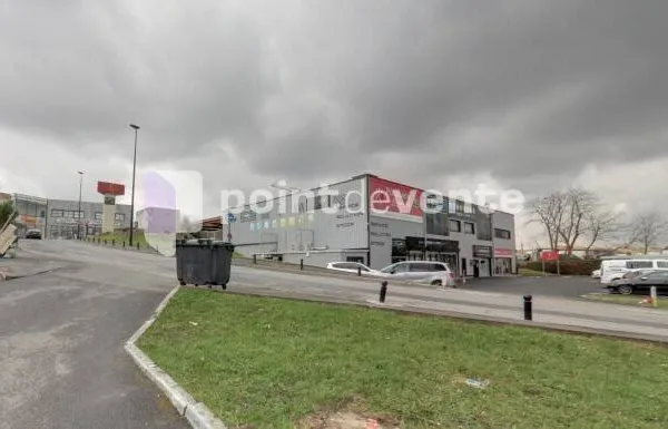 Local commercial 387 m²