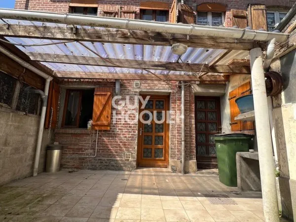 PROXIMITÉ CENTRE VILLE - ENSEMBLE IMMOBILIER D'ENVIRON 105M² IDÉAL POUR INVESTISSEMENT LOCATIF OU PR