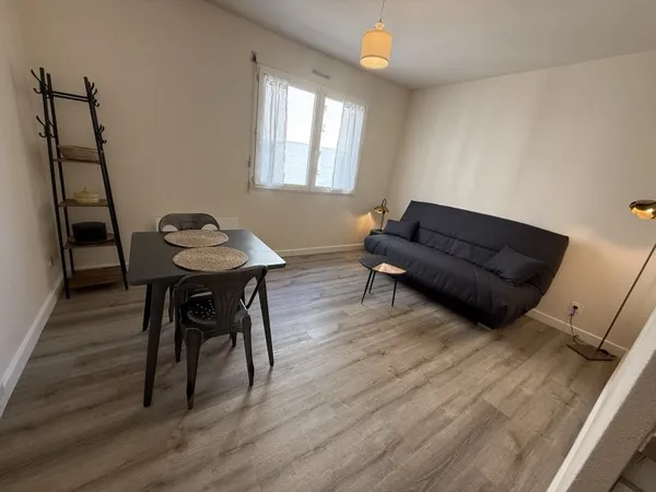 Loue appartement meublé - 22m²