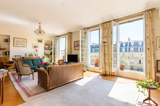 Appartement 7 pièces 215 m²