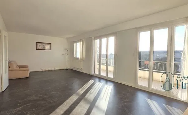 Bel appartement sur verdure