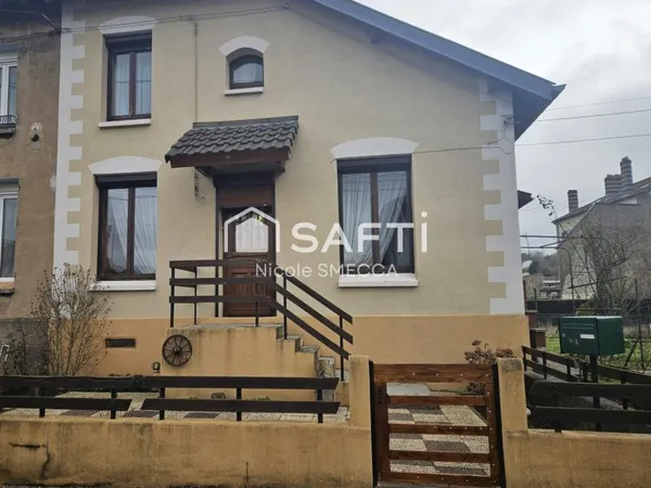 Maison mitoyenne,2 chambres,jardin,terrasse