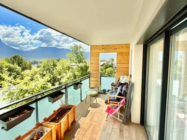? Appartement contemporain avec terrasse vue montagnes - Sa