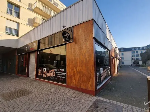 Commerce 1 pièce 163 m²