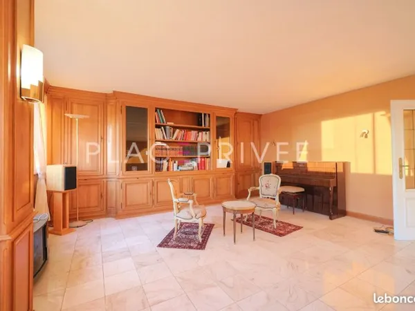 Appartement 5 pièces 135 m²
