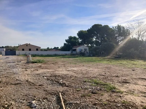 Terrain 421 m²