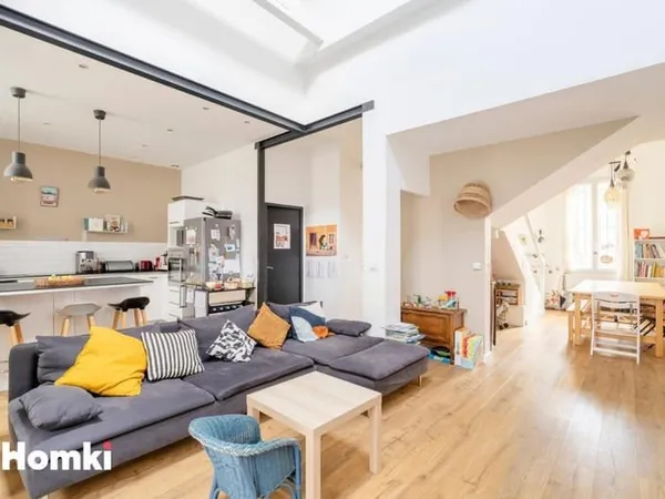 Maison de ville T4 de 116 m2 à Marseille 13007