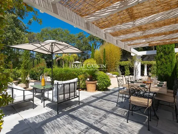 A louer, Cote d'Azur, Cannes centre, maison contemporaine avec